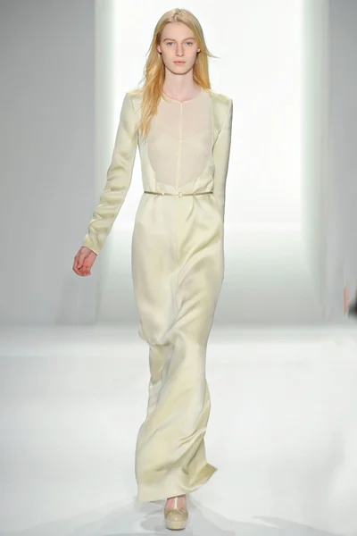 Look 29